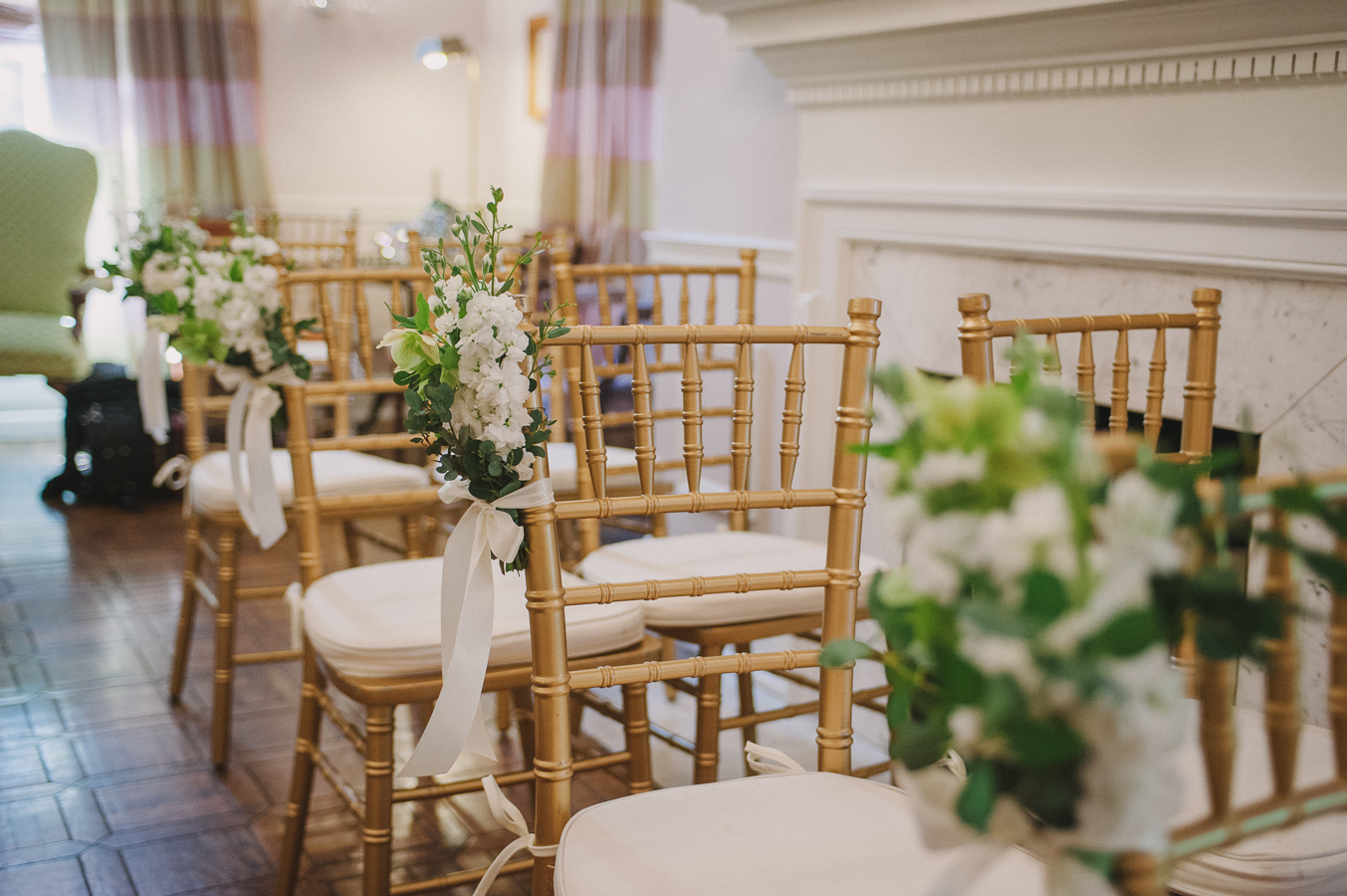 Wedding Flowers: Fresh and White Blooms at Morrison House in Alexandria ...