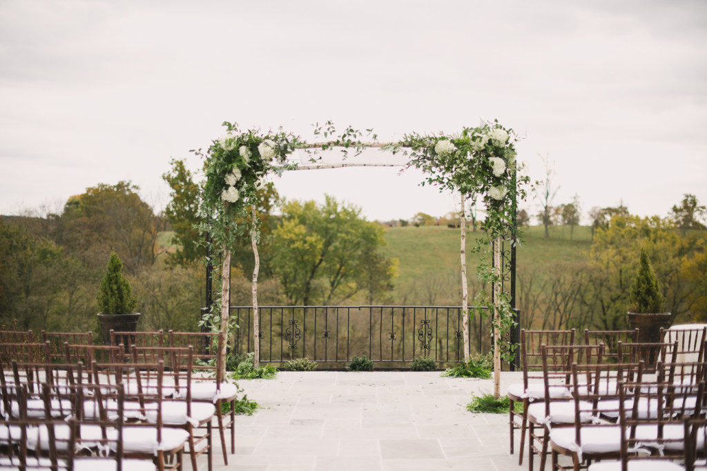 Greens and Rustic Accents at Shadow Creek in Purcellville, Virginia